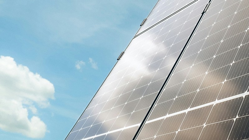 Impianti solari fotovoltaici.
